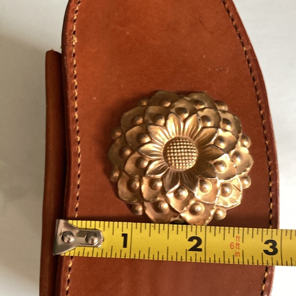 Vintage Structured Leather Bag - Picture 9 of 9